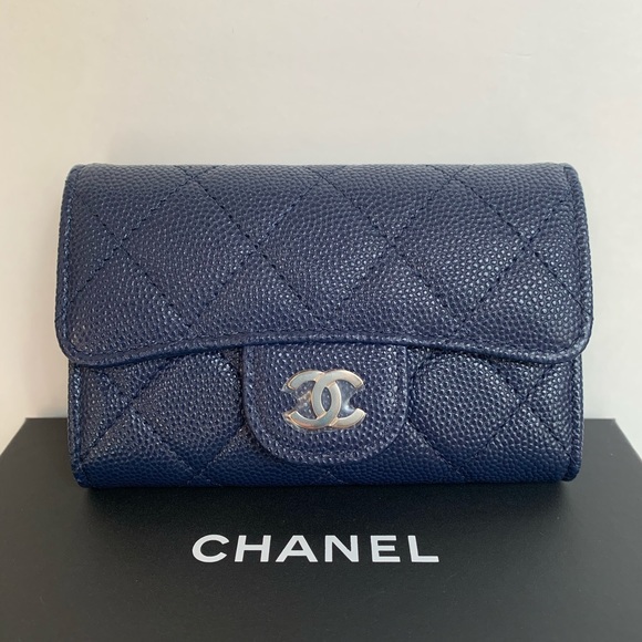 CHANEL Handbags - SOLD✖️CHANEL Caviar Quilted Flap Wallet
